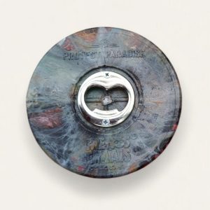 Abridor de Garrafas e Porta-Copo Reciclado